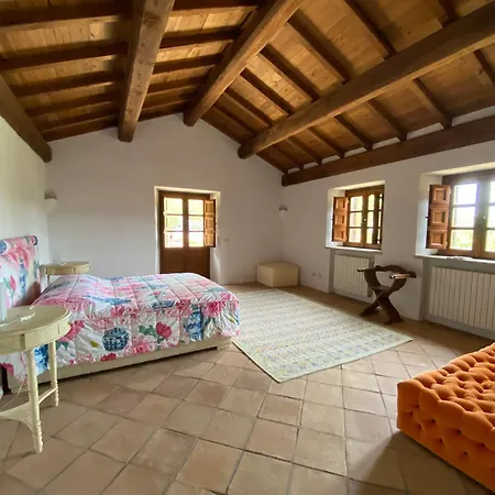 Vena Salva فيلة Casagliana
